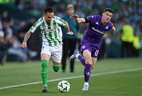 ريال بيتيس vs فيورنتينا