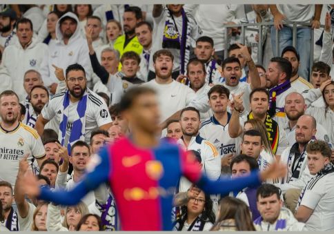أغلق وجهك وافتحه! وقبل الديربي الوطني، نشر يامال صورة لاحتفال برشلونة وريال مدريد بنتيجة 4-0
