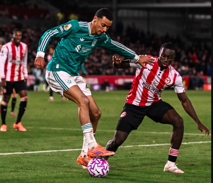 لأول مرة في تاريخ النادي! خسر فريق ليفربول خارج ملعبه في الدوري الإنجليزي الممتاز خمس مباريات متتالية أمام أندية لندن