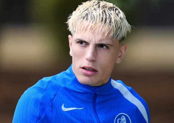 وسائل إعلام بريطانية: الجهاز الفني يوافق على مبادرة جاناتشيو لتدريب المزيد وسيحتاج الأمر إلى وقت للتأقلم مع نظام تشيلسي