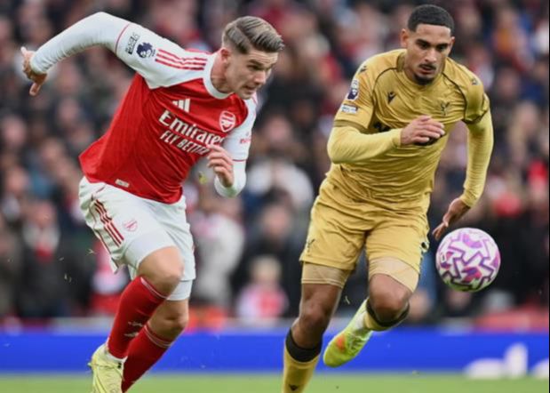 جارديان: أرسنال وكريستال بالاس نجحا في التقدم بطلب تقديم الجولة الـ17 من مسابقة الدوري