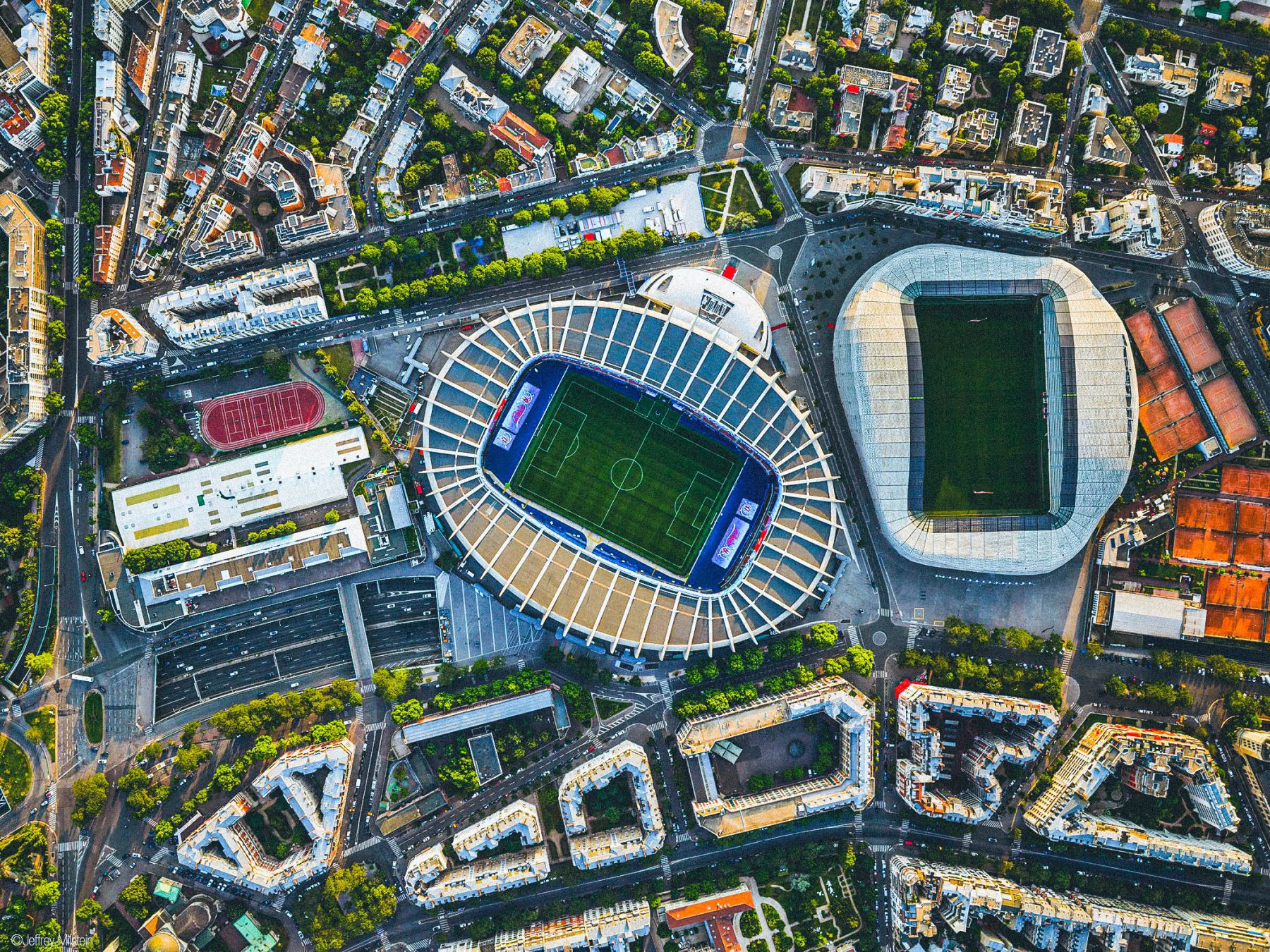 وسائل إعلام فرنسية: سيتم تعبئة 500 حارس أمن لمباراة فرنسا وأوكرانيا، وتم الانتهاء من تفجير المتفجرة