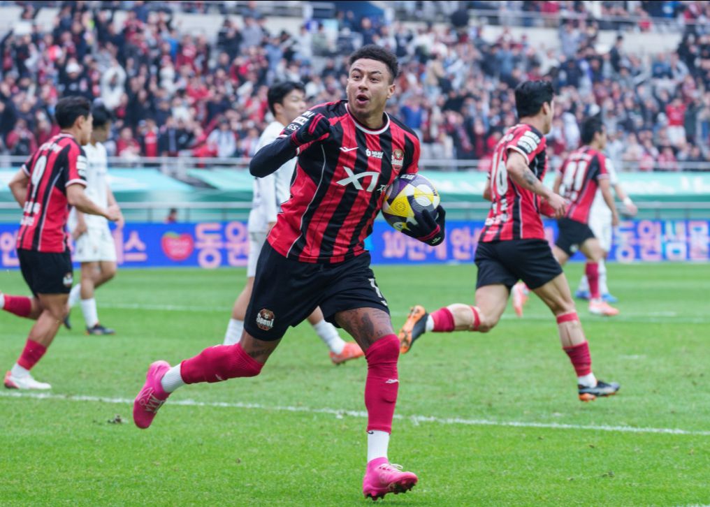 لينجارد: أحب الشقة ذات الإطلالة الرائعة في سيول، وكوريا الجنوبية لديها أفضل منتجات العناية بالبشرة