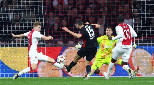 أياكس vs آينتراخت فرانكفورت