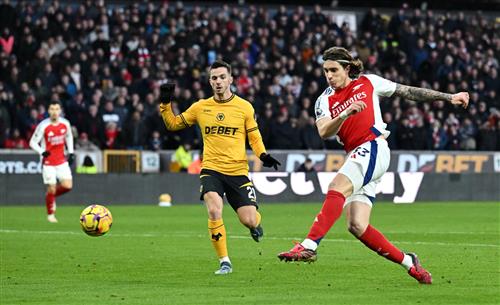 الذئاب ضد ارسنال