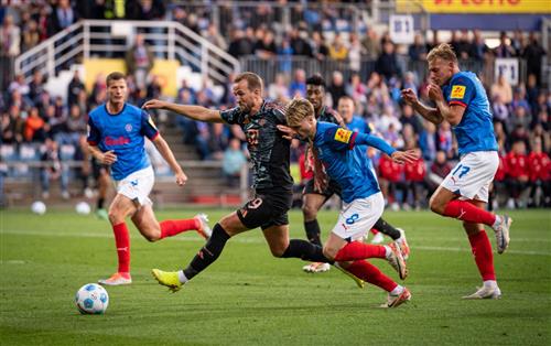 كيل هولشتاين vs بايرن ميونخ