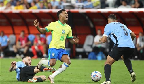 أوروغواي ضد البرازيل