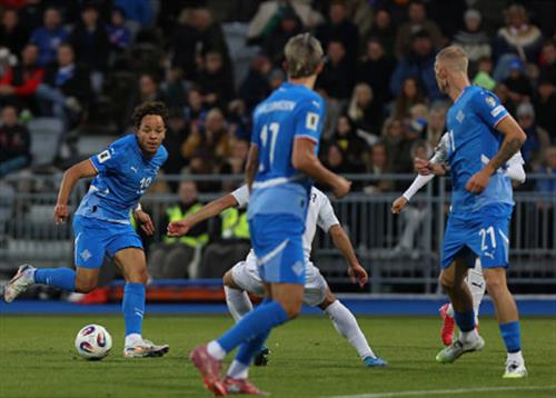 أيسلندا ضد أذربيجان