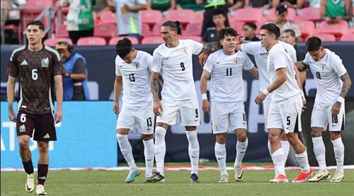 المكسيك ضد الأوروغواي