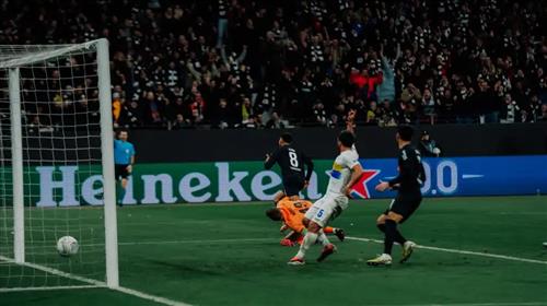 آينتراخت فرانكفورت vs سان جيليوس