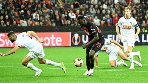 هاكن ضد باير ليفركوزن