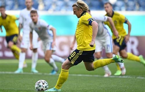 أذربيجان ضد السويد