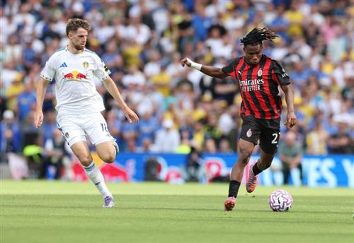 ليدز يونايتد vs ميلان