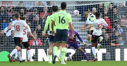 ساوثامبتون ضد مانشستر سيتي