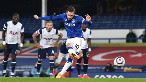 توتنهام هوتسبير vs إيفرتون