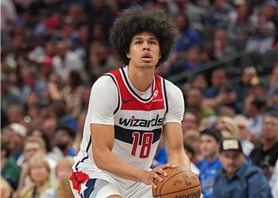 المستقبل واعد! يتمتع كيشون جورج بليلة مهنية حيث فاز الفريق على مافريكس