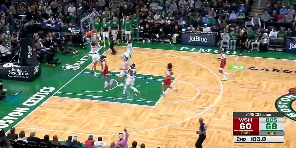 أعضاء الفريق الاحتياطي ليسوا جيدين بما فيه الكفاية! وسجل مقاعد البدلاء لفريق سيلتيكس 2-20 في الشوط الأول، وسجل لاعب واحد فقط.