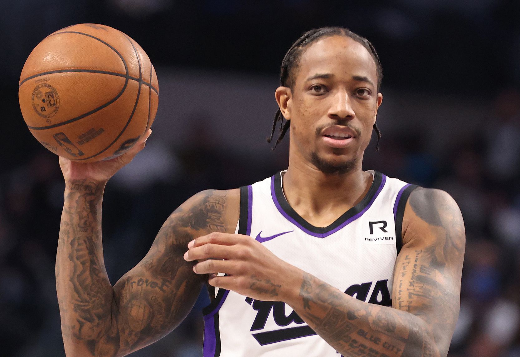 ضائع! سجل DeRozan 4 نقاط في تسديد 1 من 6، وهو أدنى مستوى له في الموسم، مع علامة زائد ناقص -31.