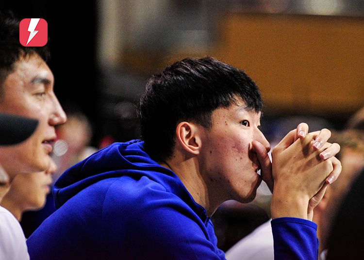 أرسل Zhou Qi رسالة إلى Yang Hansen: سيواجه الجميع صعوبات مختلفة، وآمل أن يتمكن من تعديل عقليته.