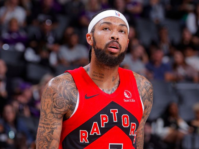 وسجل رابتورز 78 نقطة داخل الملعب، بفارق 40 نقطة عن بيسرز