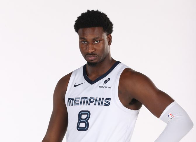 سيطرة سيئة على الكرة! وسجل جارين جاكسون جونيور 26 نقطة في تسديد 6 مقابل 23 و5 متابعات