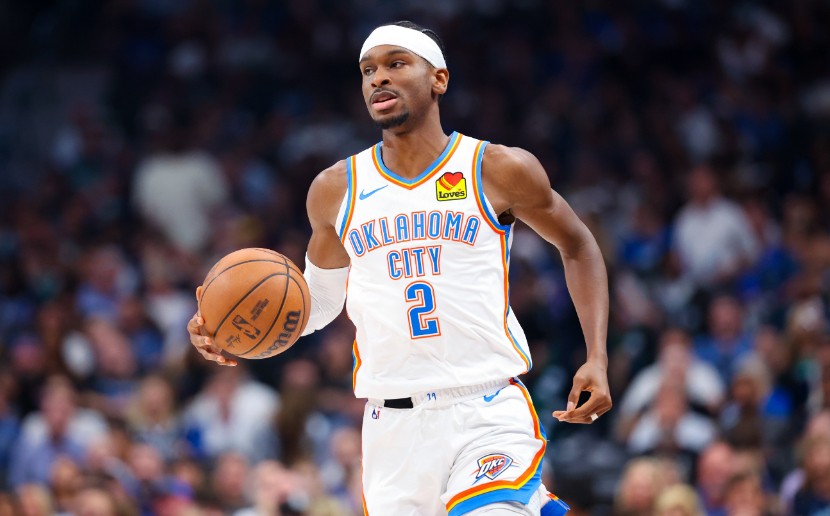 الأداء الشامل! ساهم ألكساندر بـ 9 نقاط و 5 تمريرات حاسمة واعتراضين في الربع الأول.