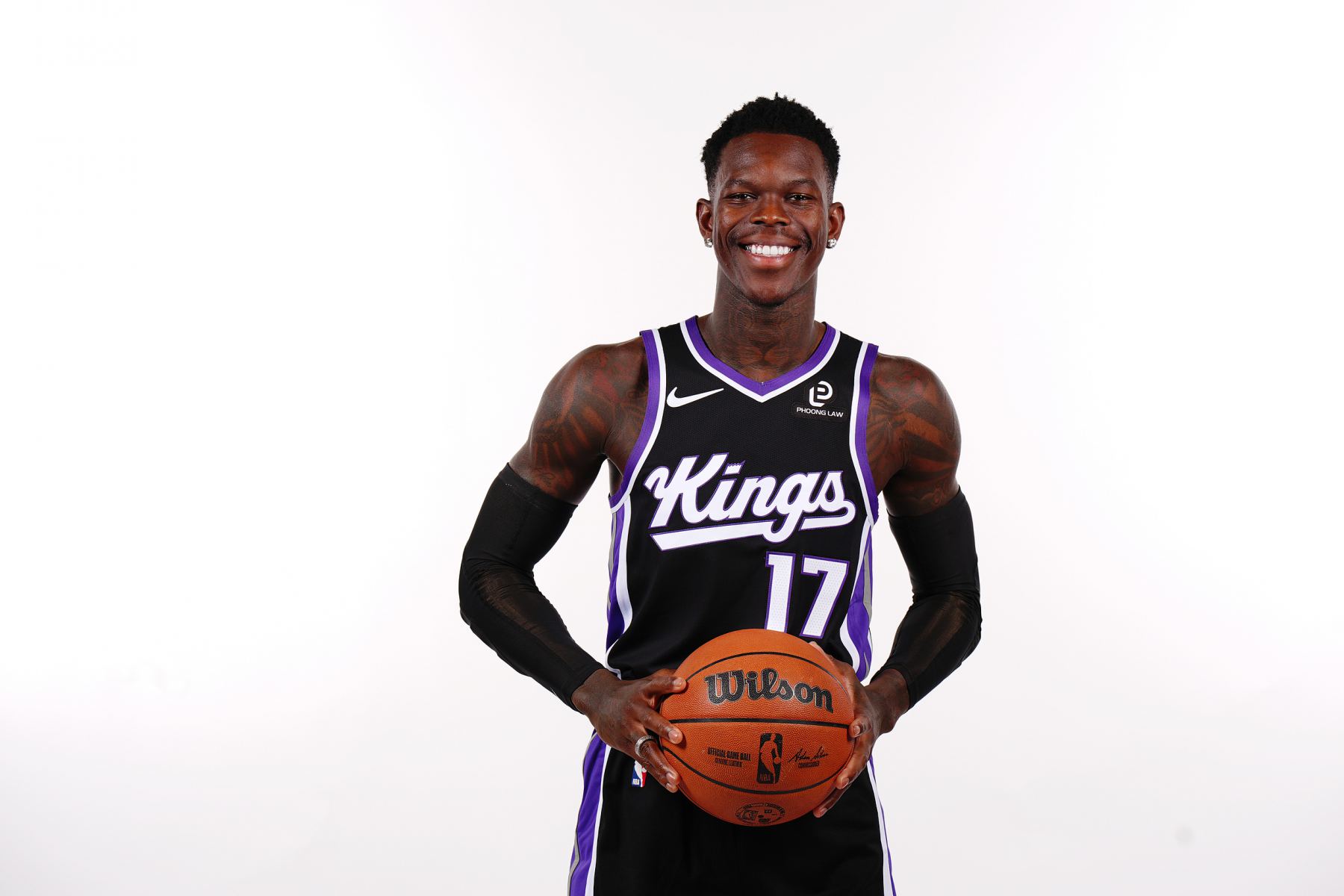 وأرسل وستبروك 8 تمريرات حاسمة في الشوط الأول، ودخل شرودر كاحتياطي وسجل 14 نقطة.