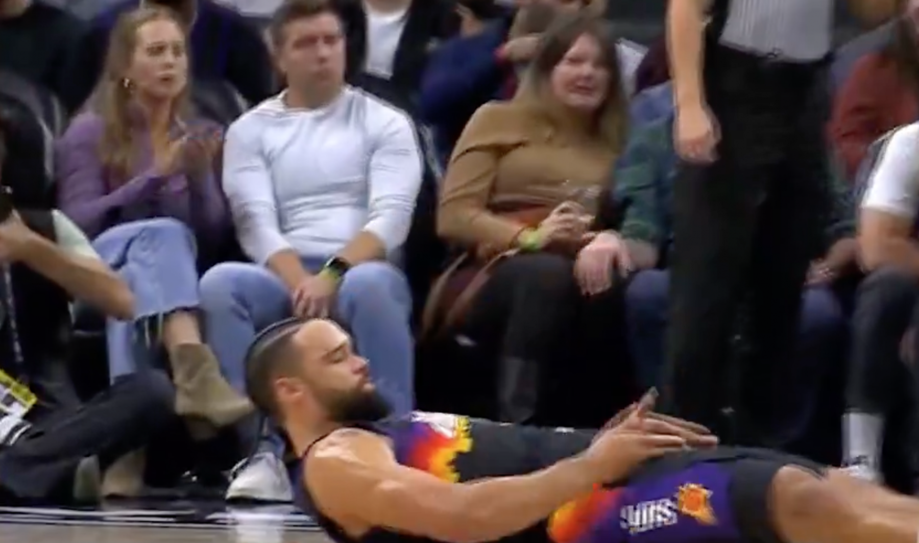 مسؤول الدوري الاميركي للمحترفين: تم تغريم ديلون بمبلغ 25000 دولار لأنه قام باحتفال غير لائق